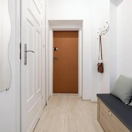 Roomsy Swietojanska Appartement *