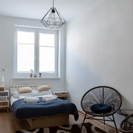 Apartament Roomsy świętojańska *